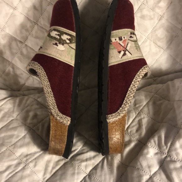 Birkis burgundy RARE farm, with sheep - Picture 9 of 10